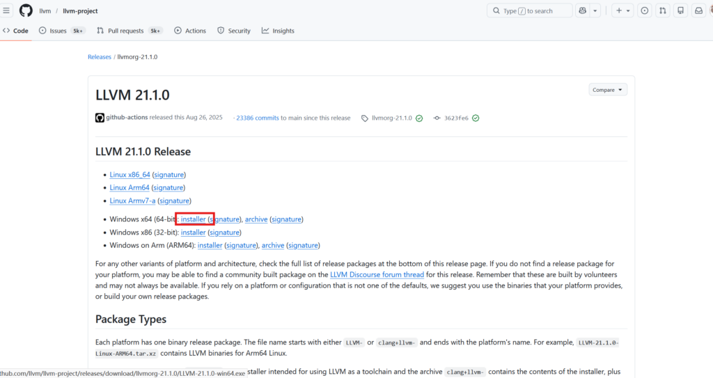 LLVM在github上的release页面，红框圈出的是LLVM安装器的按钮